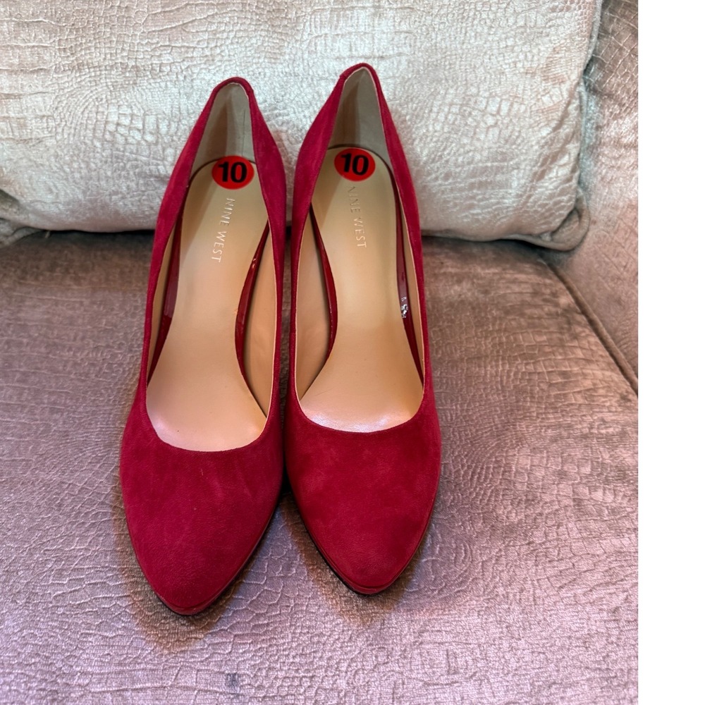 Nine West Womens Red Suede Almond Toe Stiletto Platform Pumps Size 10M